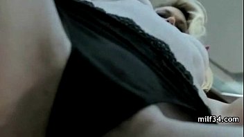 Preview 2 of Sex Mia Caliph - Hot cougar gets a big dick