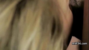 Preview 4 of Amira Porno Rame Rame - Hot Mature Busty Blonde Cougar Licks Ass