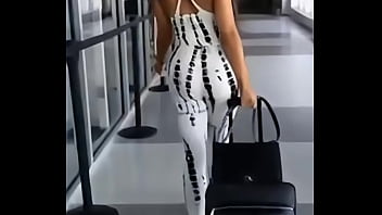 Preview 1 of Humpage - Candid booty jiggle