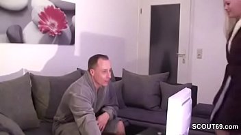 Preview 1 of Fresh Tube Porn Jav Ava Claus - Schwester erwischt ihren Stief Bruder beim wichsen und laesst sich von ihm Ficken
