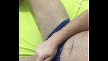 Preview 1 of Indeyn Xvideos - Punheta na cama pau grosso