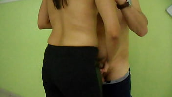 Preview 1 of Naked Fucking News - Sra. Kasalsmzl e amigo
