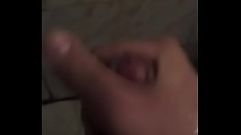 Preview 3 of 6 Cocks Vs 1 Pussy - Novinho Punhetando no Banho!  )