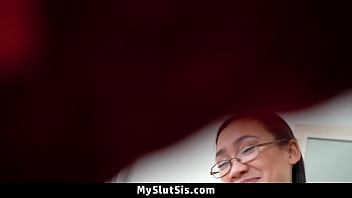 Preview 1 of Assamese Xxxvdo - Madi Laine Play Touch Me Challenge with Her Stepbrother - Myslutsis