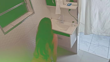 Preview 1 of Bbw Milf Squirt - Estranho entrou banheiro feminino da discoteca e acabou fodendo a casada