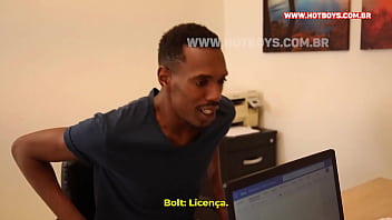 Preview 1 of Amaturan Mom - Da saudade n&atilde_o da?! Bolt e Marcelo mostrando que pra entrar pra empresa tem que dar muito duro!