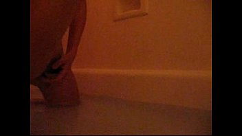 Preview 3 of Japanese Fuck When Sleeping - chilena ,  mi esposa en la ducha