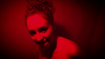 Preview 2 of Xxx Gonzo Movei - Apresenta&ccedil_&atilde_o da Gostosa Roberta Ruiva!