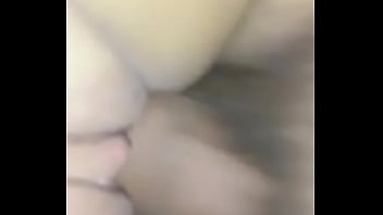 Preview 2 of Teen Sex Pronoma Porn - Gozando na buceta da noiva .