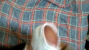 Preview 3 of Desixxvido - punheta com a calcinha da vizinha
