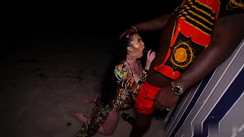 Preview 3 of Xnxxcom2020 - Pawg SUCKING BBC on South Beach!