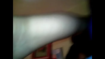 Preview 1 of Gurup Glorhole - Se masturba con un perfume 1