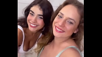 Preview 1 of Sister Esx Hot - Boa noite  em boa companhia ️ yessikasg