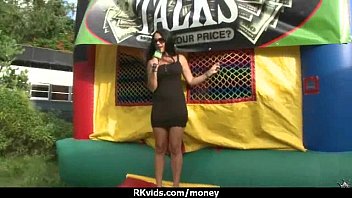 Preview 1 of Macedonian Porn - Amateur girl likes to suck cock for cash 2