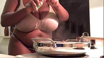 Preview 3 of India Xnxxx2018 - Maserati XXX - Cooking in my Bra  Panties Pt.2 (on Periscope)