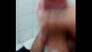 Preview 3 of Sri Lanka Lady Boy Sex - gozando gostoso pau pequeno gordinho