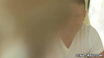 Preview 2 of 3gp Pushto - Alice&#039_s new romance turns into a hot sex session