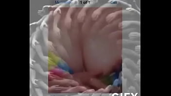Preview 2 of Vagina Cerradita Y Depilada - trim.81F74492-6D57-4097-BFA3-B121AA42BDB3.MOV