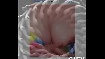 Preview 1 of Vagina Cerradita Y Depilada - trim.81F74492-6D57-4097-BFA3-B121AA42BDB3.MOV