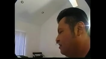 Preview 4 of Hindi Xxxhn - Bunny Bleu Embarazada Tetona 2 hombres se la follan con su bebe en la panza