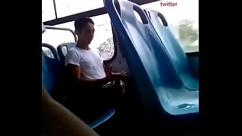 Preview 1 of 2018 Poren Xxx Video - cute boy jerking in bus