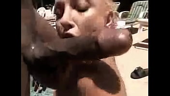 Preview 2 of Downlod Hot Hindi Seal Sexx Tub - Chica Blanca Gozando de Verga Negra