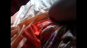 Preview 1 of Desi Wife On Bed - MOV140