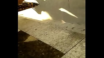 Preview 2 of Xxx On Inaware - de mini saia da parada de onibus