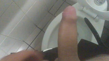 Preview 2 of Stepmom Blackmail Sex Son Kicten - En el trabajo bien bellaco