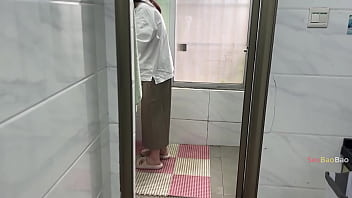 Preview 1 of Sweey Pussy - sexbaobao fucked while wash her face
