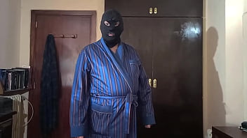 Preview 1 of Fuck My Mothers Bedtime - Me voy de fiesta. T&uacute_ no.