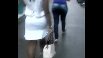 Preview 2 of Tow Woman Fuccking Each Other - Mulata gostosa do rab&atilde_o na rua