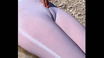 Preview 3 of Most Hardest Fuck Ever - Eso sucede cuando mojo mi lycra ️That&#039_s what happens when I wet my leggings