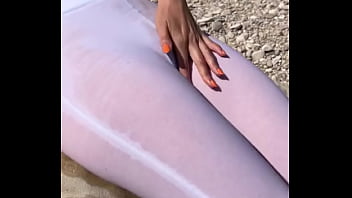 Preview 4 of Most Hardest Fuck Ever - Eso sucede cuando mojo mi lycra ️That&#039_s what happens when I wet my leggings
