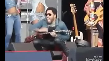 Preview 1 of Hot Sex Free Zenci Sikiyor - Lenny Kravitz pelado em show
