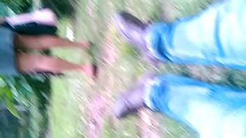 Preview 1 of Relativeking Xnx - exhibiendo en el parque hundido