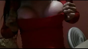 Preview 1 of Corail - linda chica transexual masajeandose las tetas