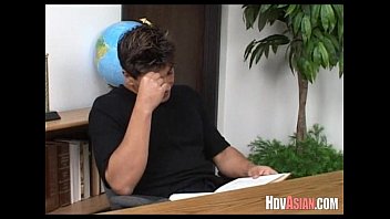 Preview 1 of Yiy Job - Hot asian fuck301