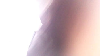 Preview 3 of Sexi 40 Year Old Gal - upskirt da gostosa 2
