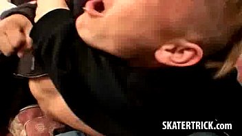 Preview 1 of Anti Hors Sex Bideo - Skater hunk getting his ass slapped by two studs