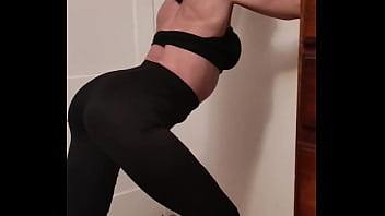 Preview 2 of Mom Porn Sex Videos - Hot ass