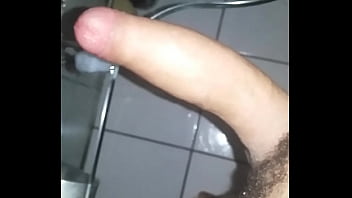 Preview 3 of Small Hard Real - esporrando longe na punheta