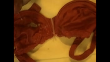 Preview 4 of Xnxx Geril - cum on bra ex girlfriend 2 - red bra