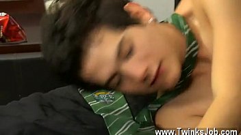 Preview 1 of Squirting Black Coock - Twinks do mexico Mike trusses up and blindfolds the young Spaniard