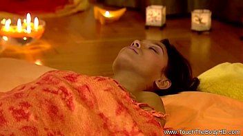 Preview 1 of Toto In - Massage For Female Friends