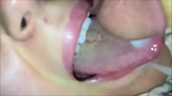 Preview 2 of Tube Chinese Porn Vdo Download - Amateur Chick Closeup Mouth cumshot