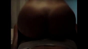 Preview 1 of Huge Areolas Hairy Pussy - Loira gostosa cavalgando