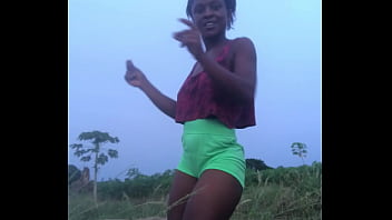 Preview 2 of Veronica Aliv - Crazybitch couldn&rsquo_t keep calm after hitting half a million views ,  she decided to twerk for her viewers to enjoy more