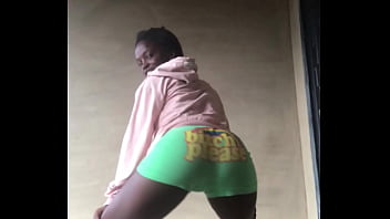 Preview 1 of Keri Kener - Crazybitch loves to twerk her sexy big ass wherever she is