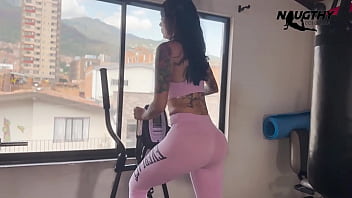 Preview 1 of Ligia Roca El Salvador - I take pictures in the gym and end up masturbating